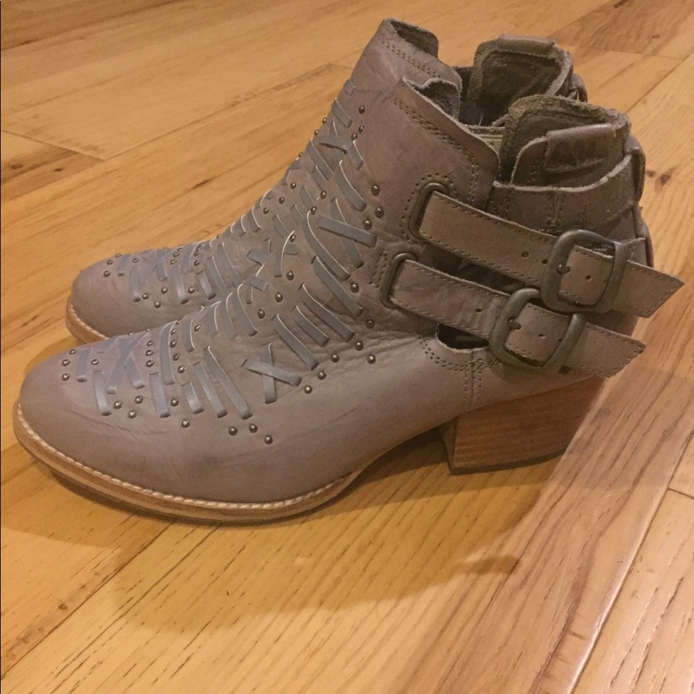 Cute ankle boots!